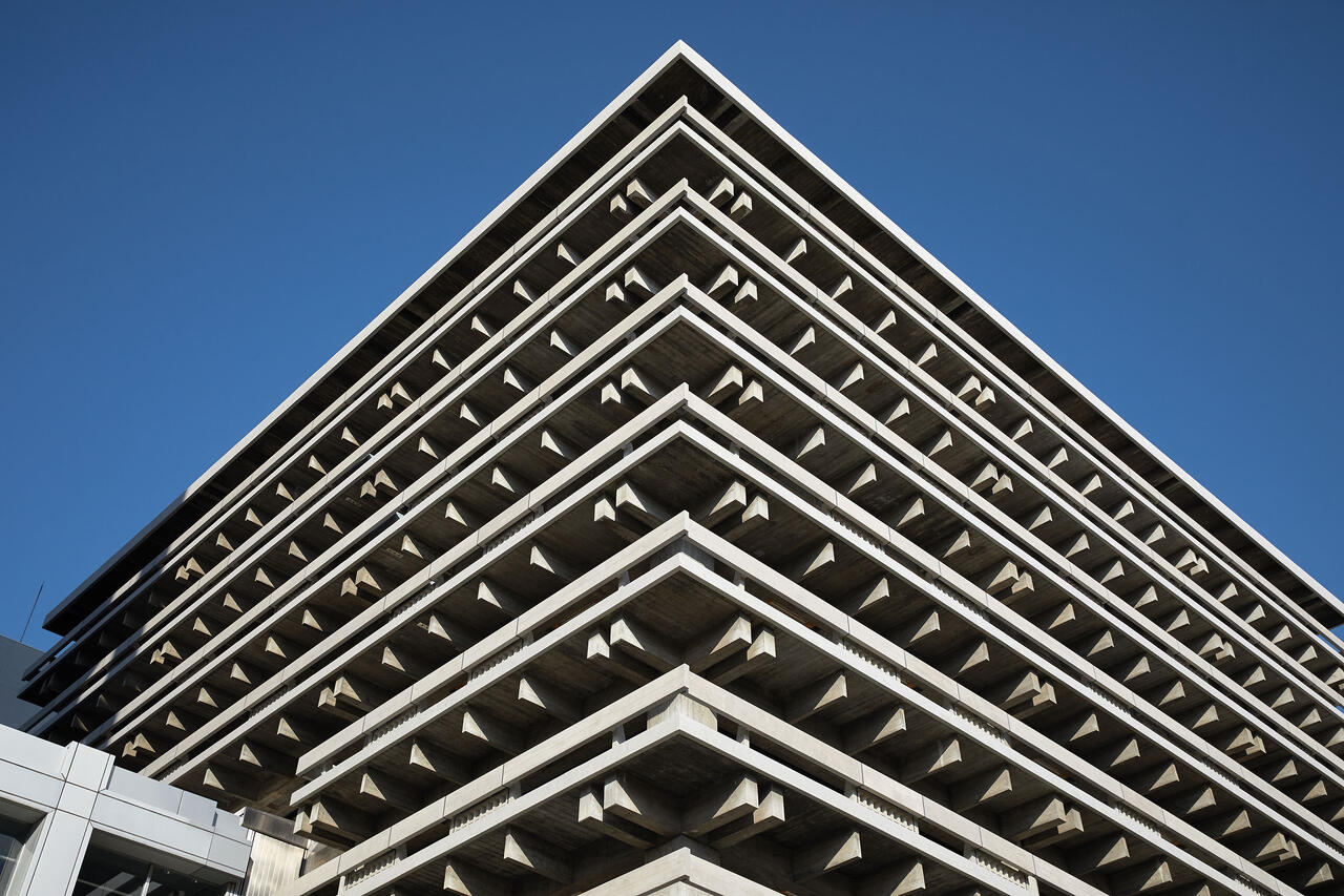 Kagawa Prefectural Government Office_Takamatsu_Kenzo Tange_Genichiro Inokuma_GM_08.jpg